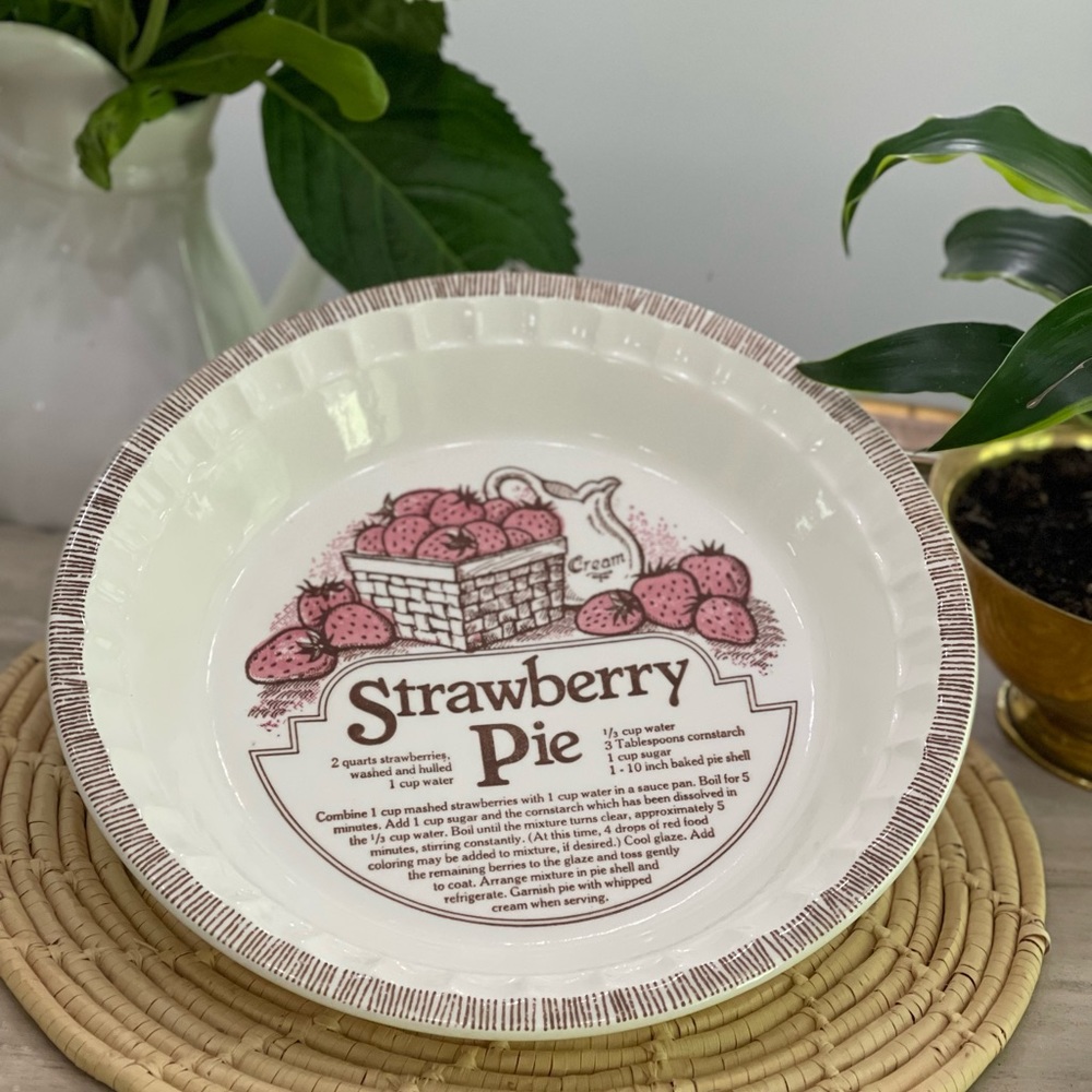 🍓Vintage Strawberry Pie Recipe Plate🍓 - Picture 2 of 5